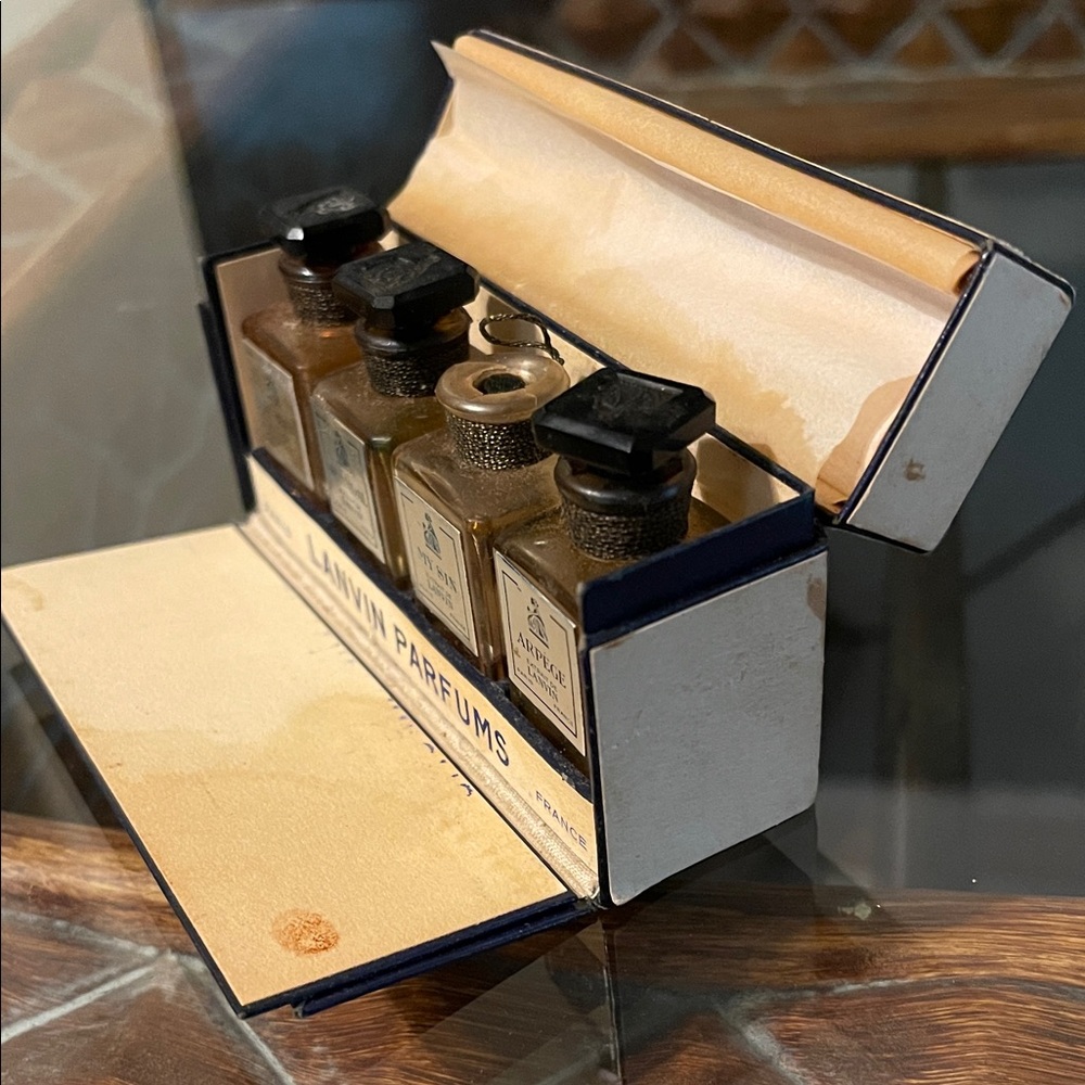 Lanvin Parfums Miniature Set - Picture 2 of 11